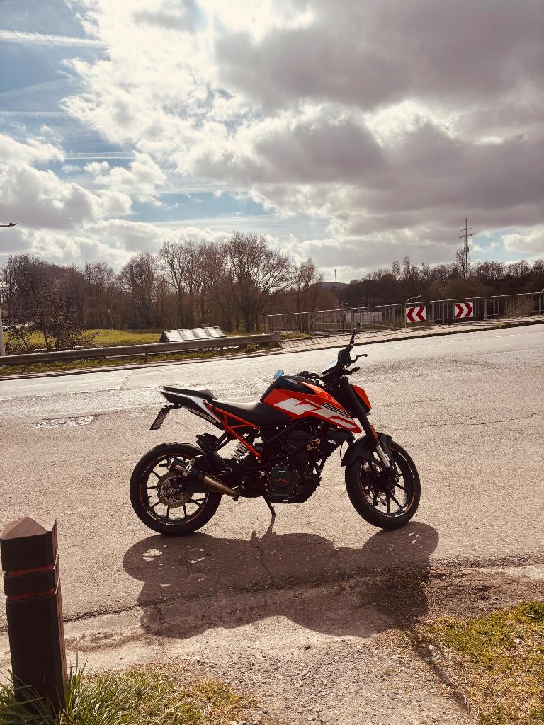 Vend KTM Duke 125cc, Particulier, 125 cc, Toermotor, 11 kW of minder