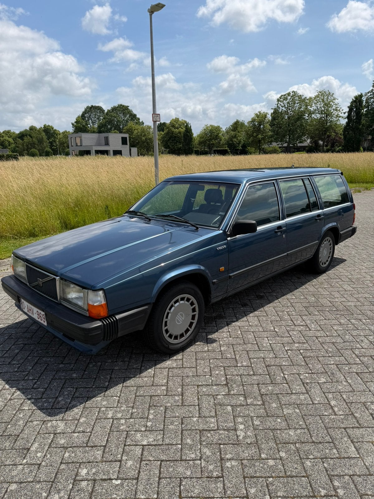 Volvo 745, Auto's, Oldtimers, Achterwielaandrijving, 2300 cc, Break, 5 deurs