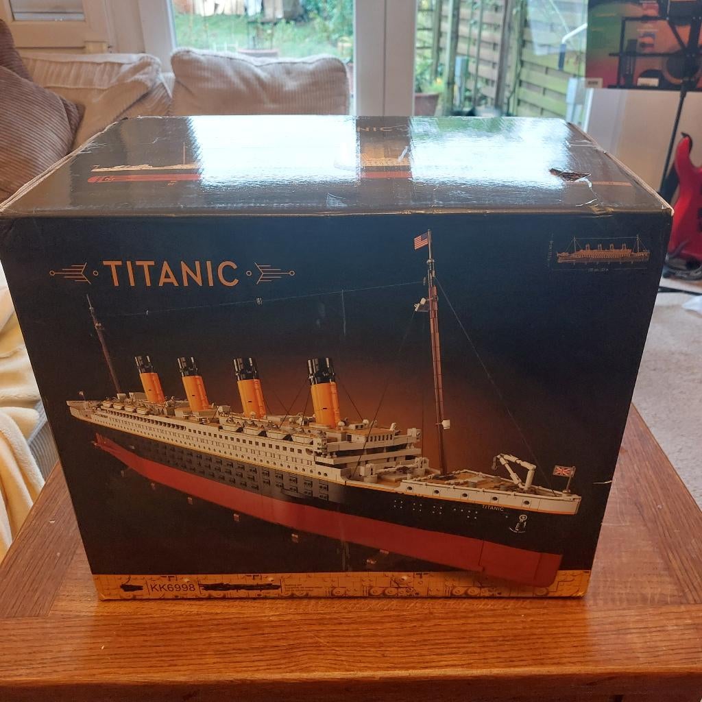 Titanic, Hobby en Vrije tijd, Ophalen, Zo goed als nieuw, Overige merken