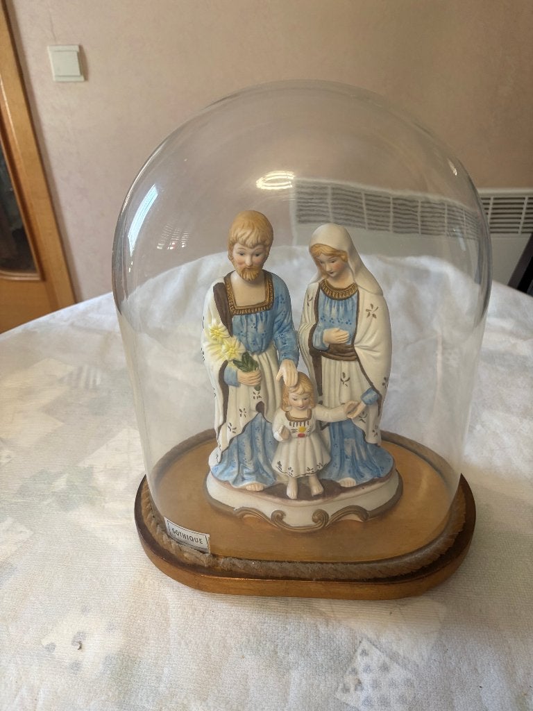 Religieuze compositie onder glazen stolp, Antiek en Kunst, Ophalen