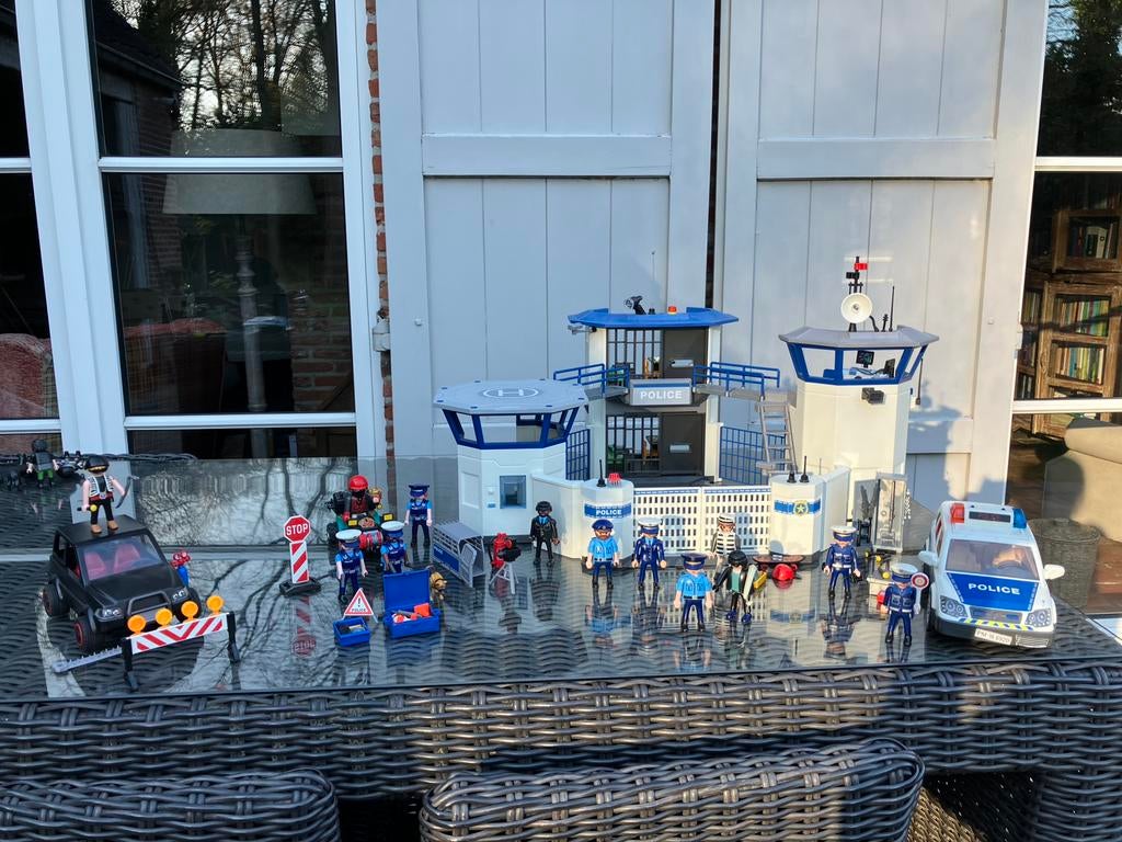 Playmobil politie 6919 - 6920 - 6924 - 6879 - 9218, Ophalen of Verzenden