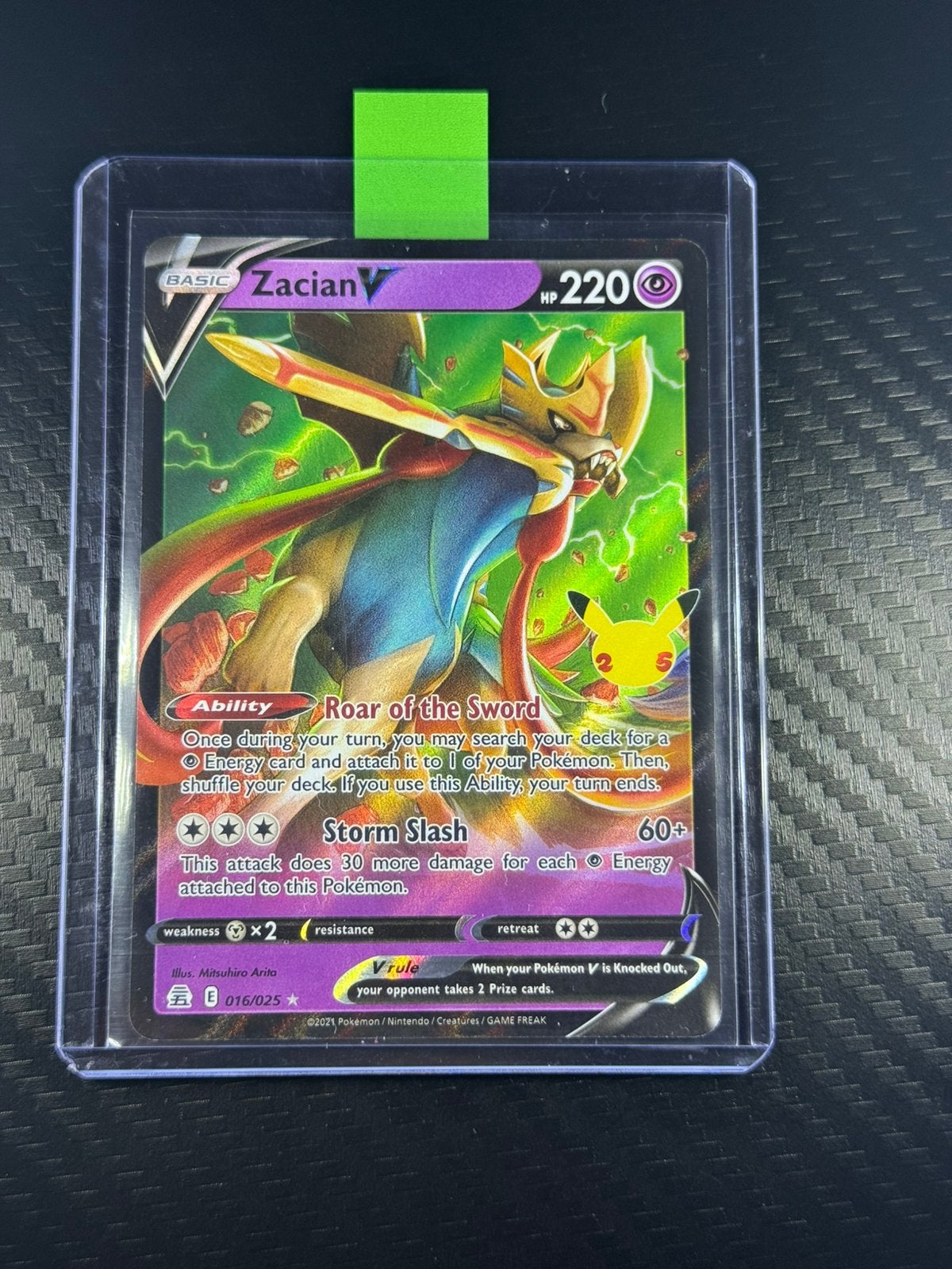 Zacian V | Holo | UltraRare | Célébrations | 2021 | 01/06/25, Envoi, Comme neuf