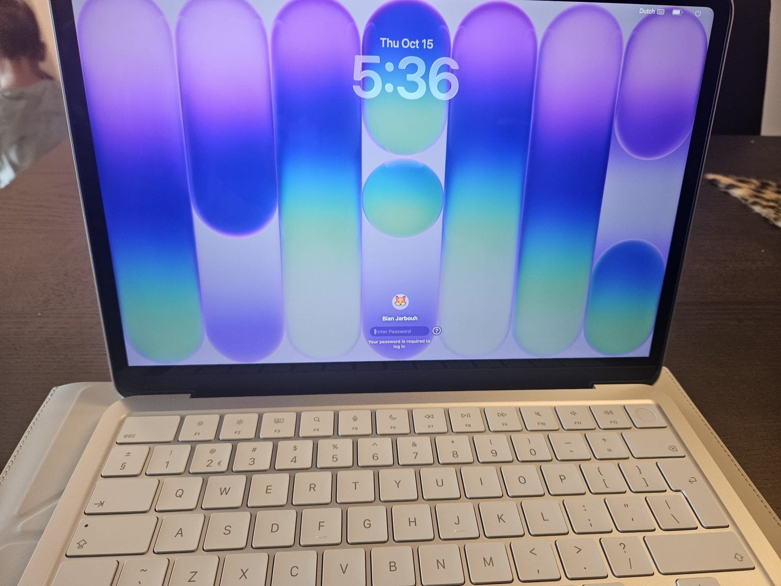 Apple macbook Neo silver, Ophalen, Zo goed als nieuw