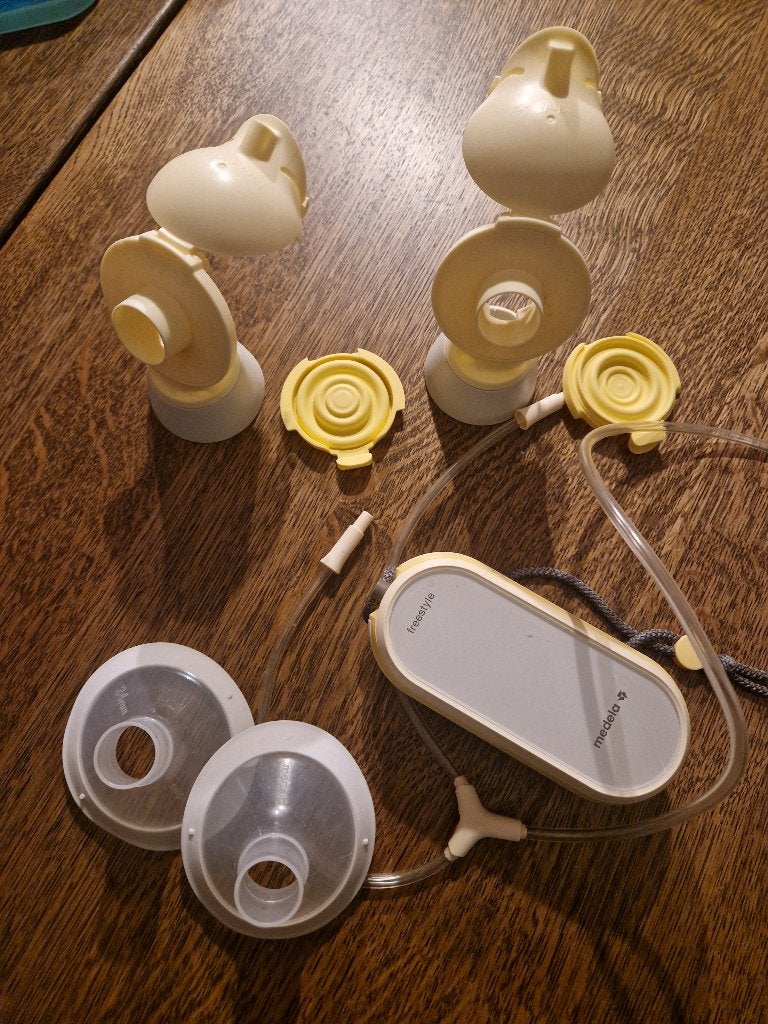 Medela freestyle, Kinderen en Baby's, Ophalen, Gebruikt, Borstkolf, Medela