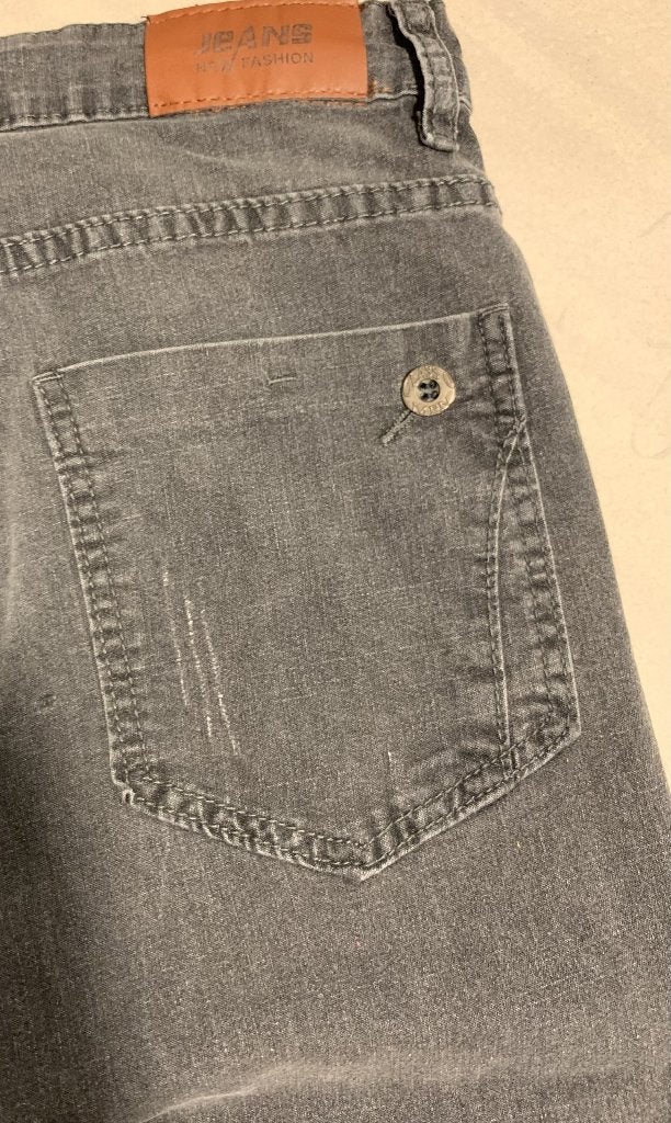 New fashion jeans, Kleding | Heren, Spijkerbroeken en Jeans, Ophalen, Zo goed als nieuw, Grijs, W32 (confectie 46) of kleiner