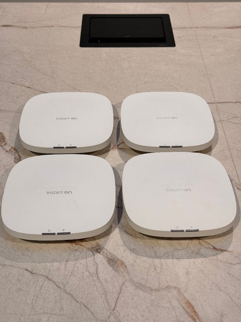 4 HPE Aruba AP22-RW Wi-Fi Access Points, Informatique & Logiciels, Enlèvement ou Envoi, Utilisé, HPE Aruba