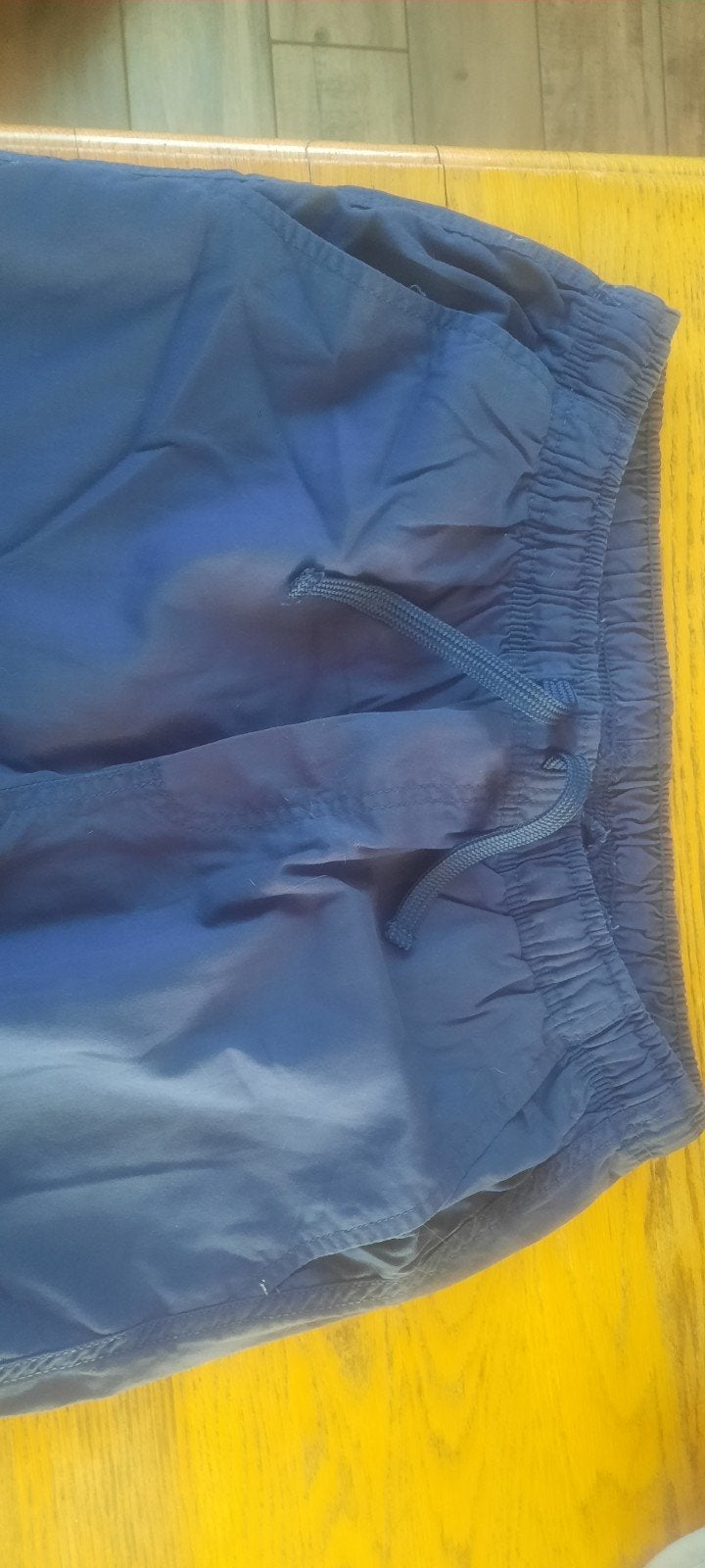 Short Homme, Enlèvement