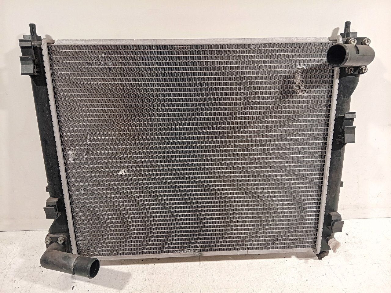 Radiateur Nissan Pulsar, Onderdelen@venauto.nl, Van der Ven Autorecycling B.V., Ettenseweg 76, 4706 PB Roosendaal, The Netherlands