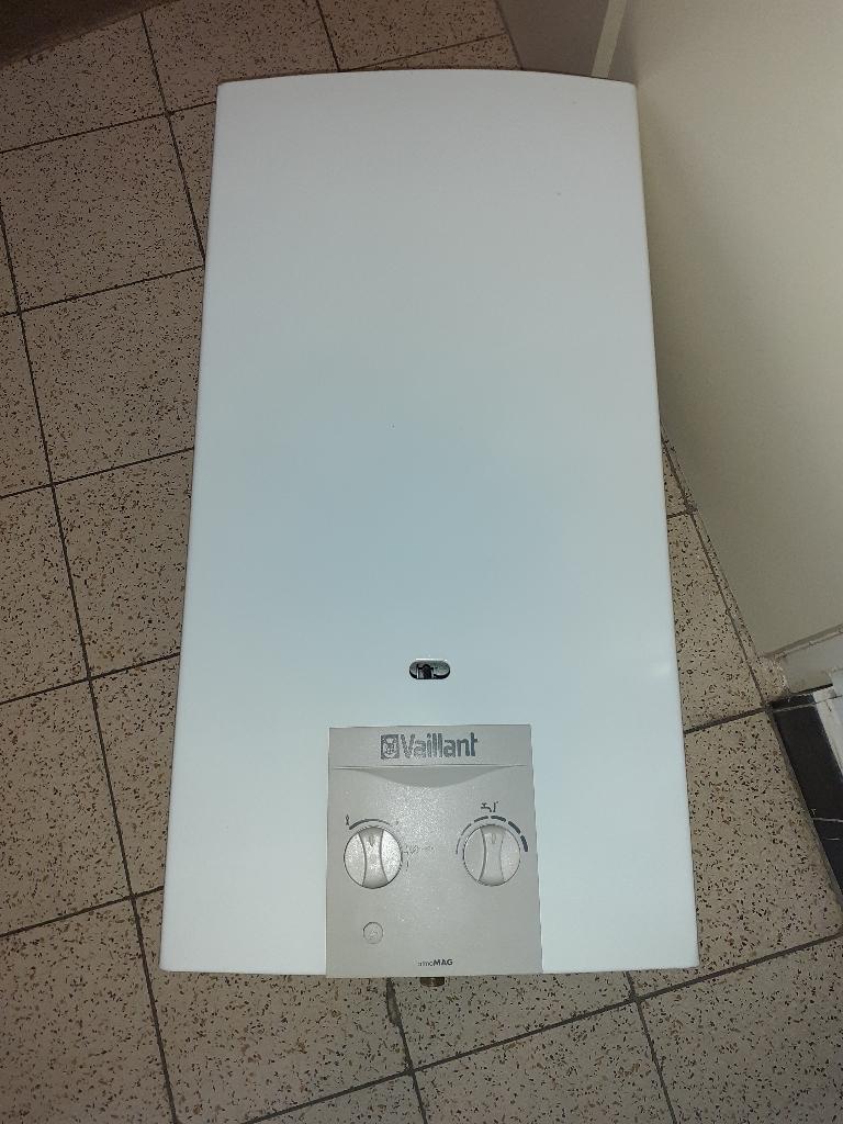 Chaudière Vaillant atmoMAG, Chauffe-eau, Moins de 3 ans, Enlèvement, Utilisé