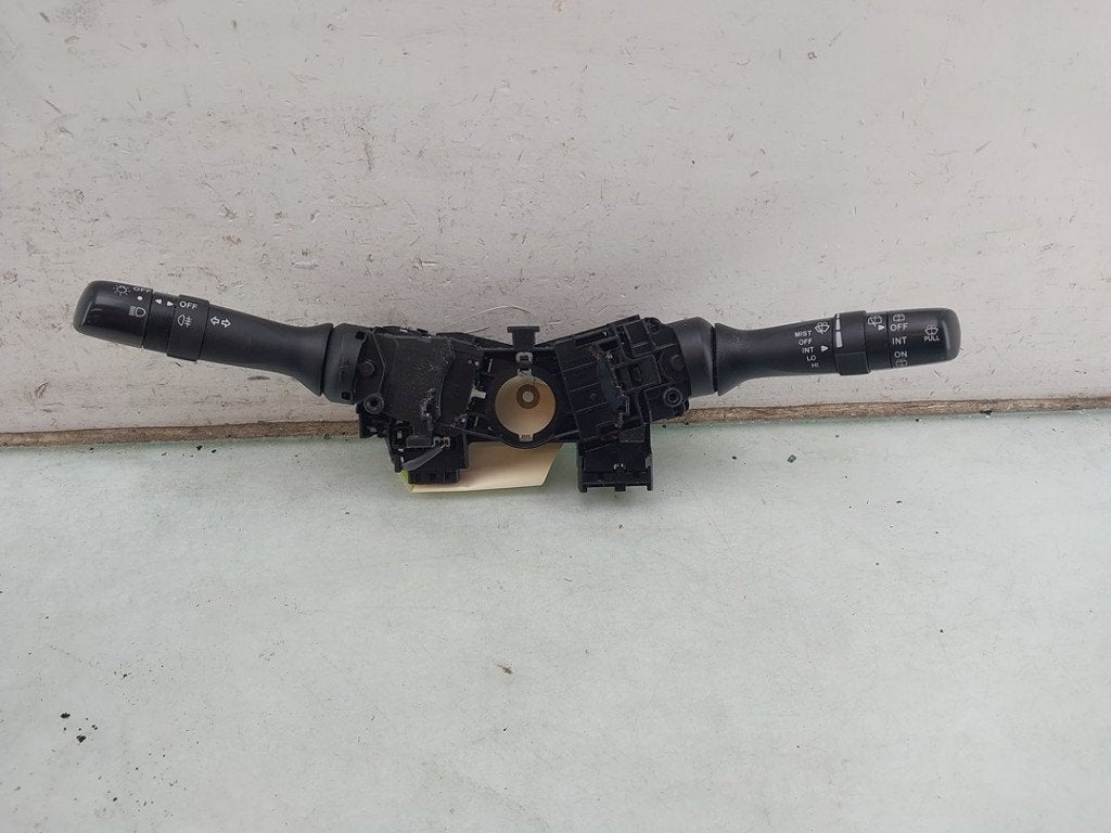 COMBINE COMMODO Toyota Prius (NHW20) (|173848|6239SA|), Kundenbetreuung@toyota.de, Toyota, Utilisé, Toyota-Allee 2
50858  Köln, DE