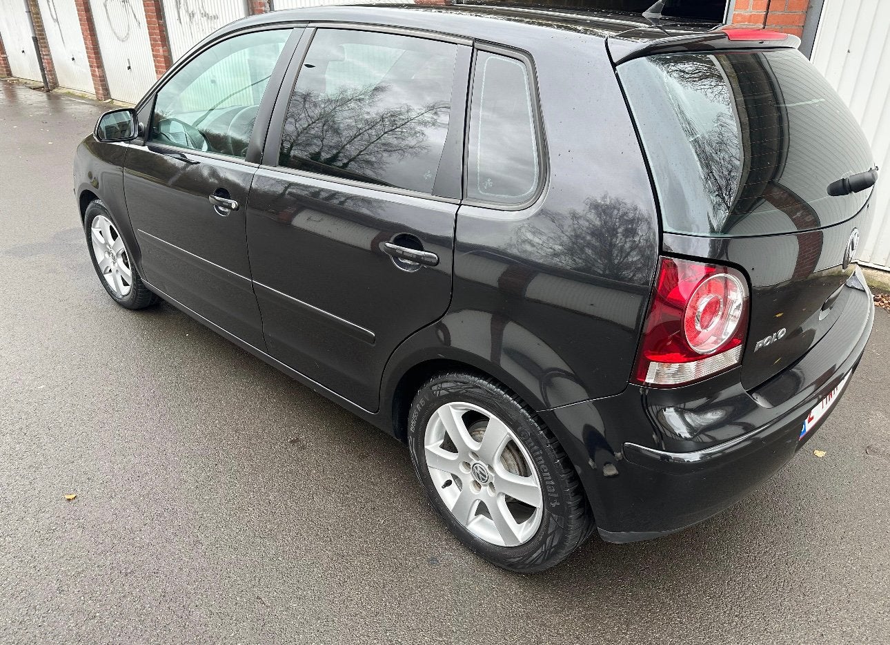 Polo 1.2 essence roule très bien, Achat, Noir, 5 portes, Berline