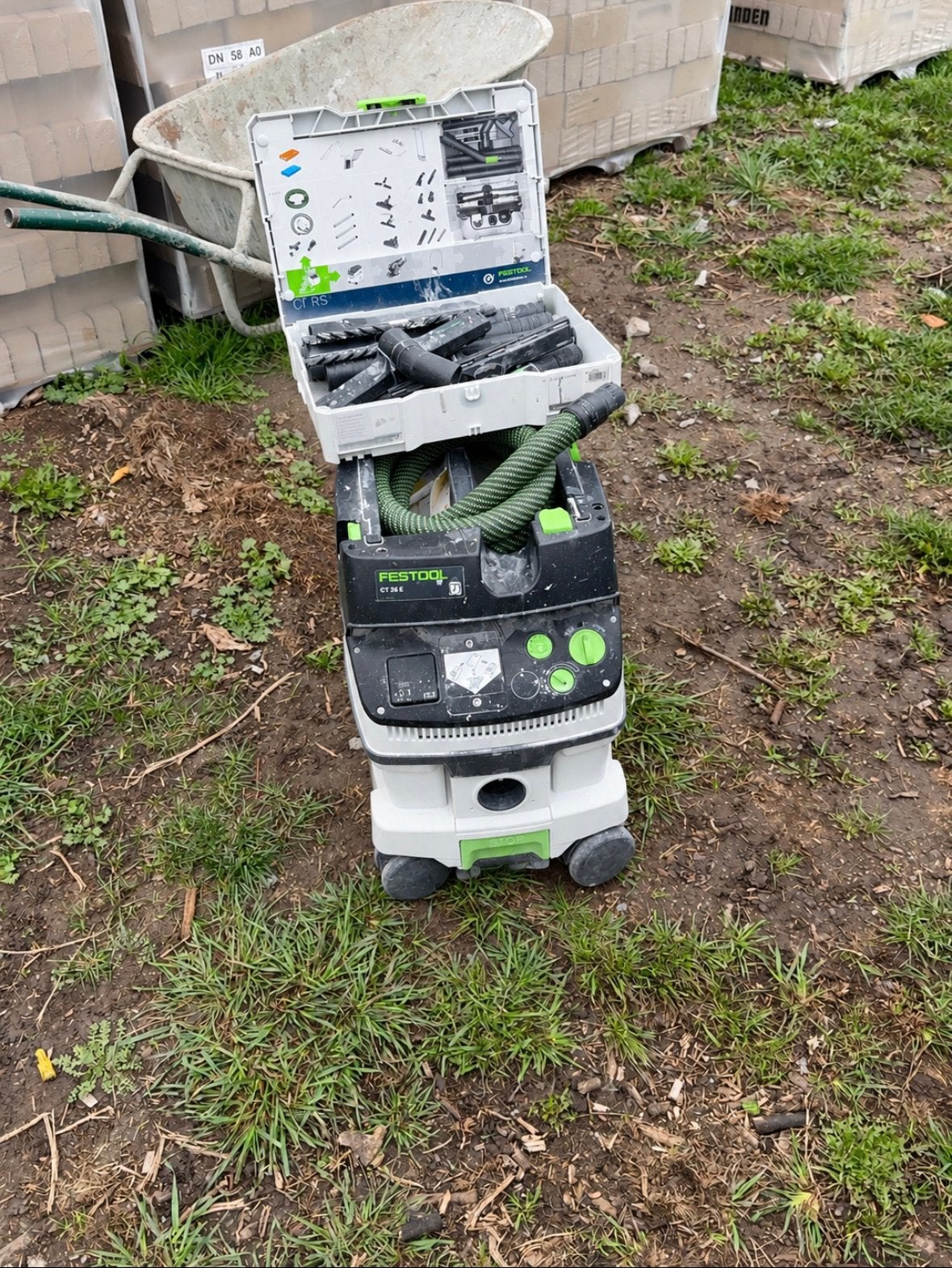 Aspirateur FESTOOL avec accessoires, Enlèvement, Comme neuf