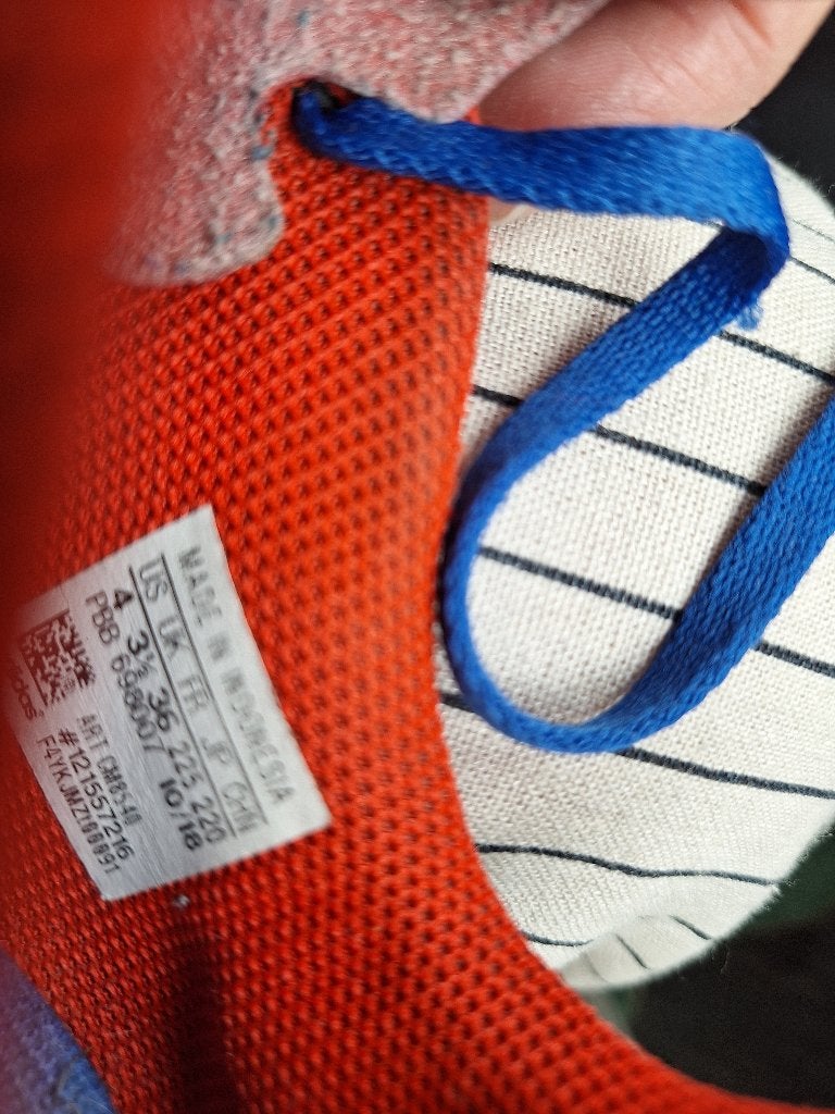 Voetbalschoenen, Sport en Fitness, Voetbal, Ophalen, Zo goed als nieuw, Schoenen