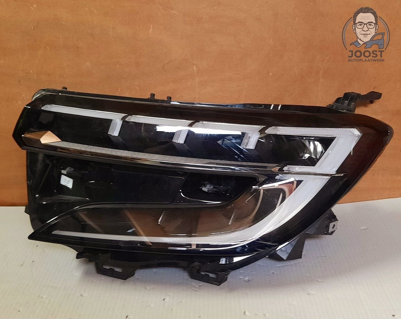 Koplamp links Matrix LED Renault Austral v.a 2022 260609504R, Renault, -, Origine de la pièce connue, Utilisé
