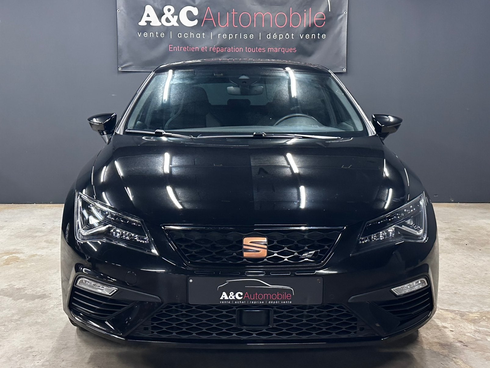 Seat Leon Cupra 2.0TSI 290ch DSG, Auto's, Automaat, 4 cilinders, Leon, Bedrijf