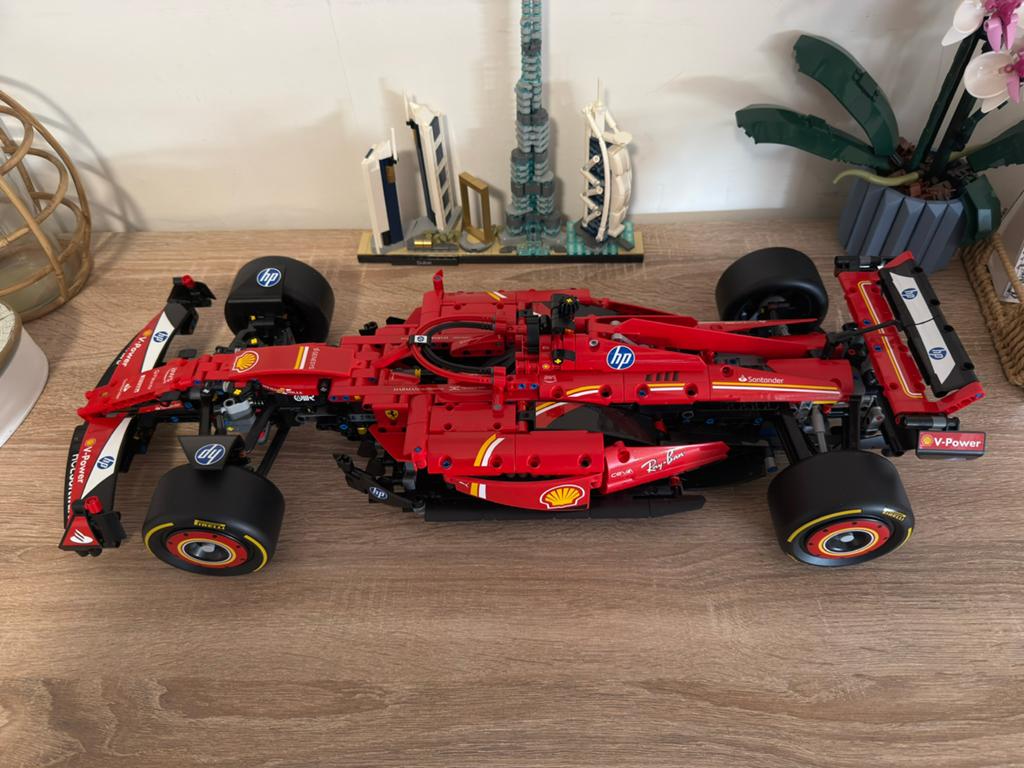 Lego 42207 Ferrari SF-24, Kinderen en Baby's, Speelgoed | Duplo en Lego, Zo goed als nieuw, Lego, Ophalen
