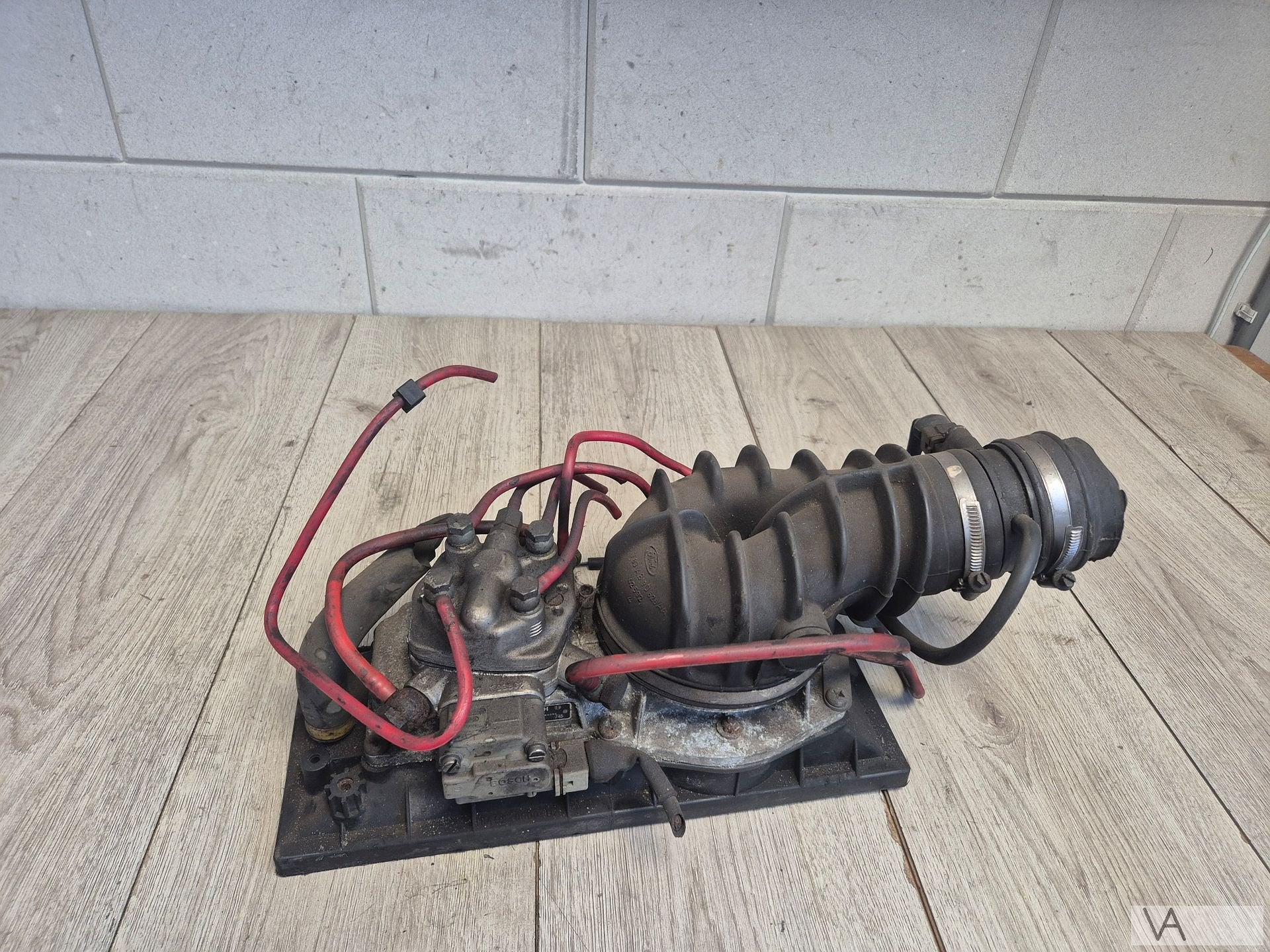 Injectie Spinnekop KE-jetronic Ford Escort xr3i 0438121055, -, -, -, Enlèvement ou Envoi