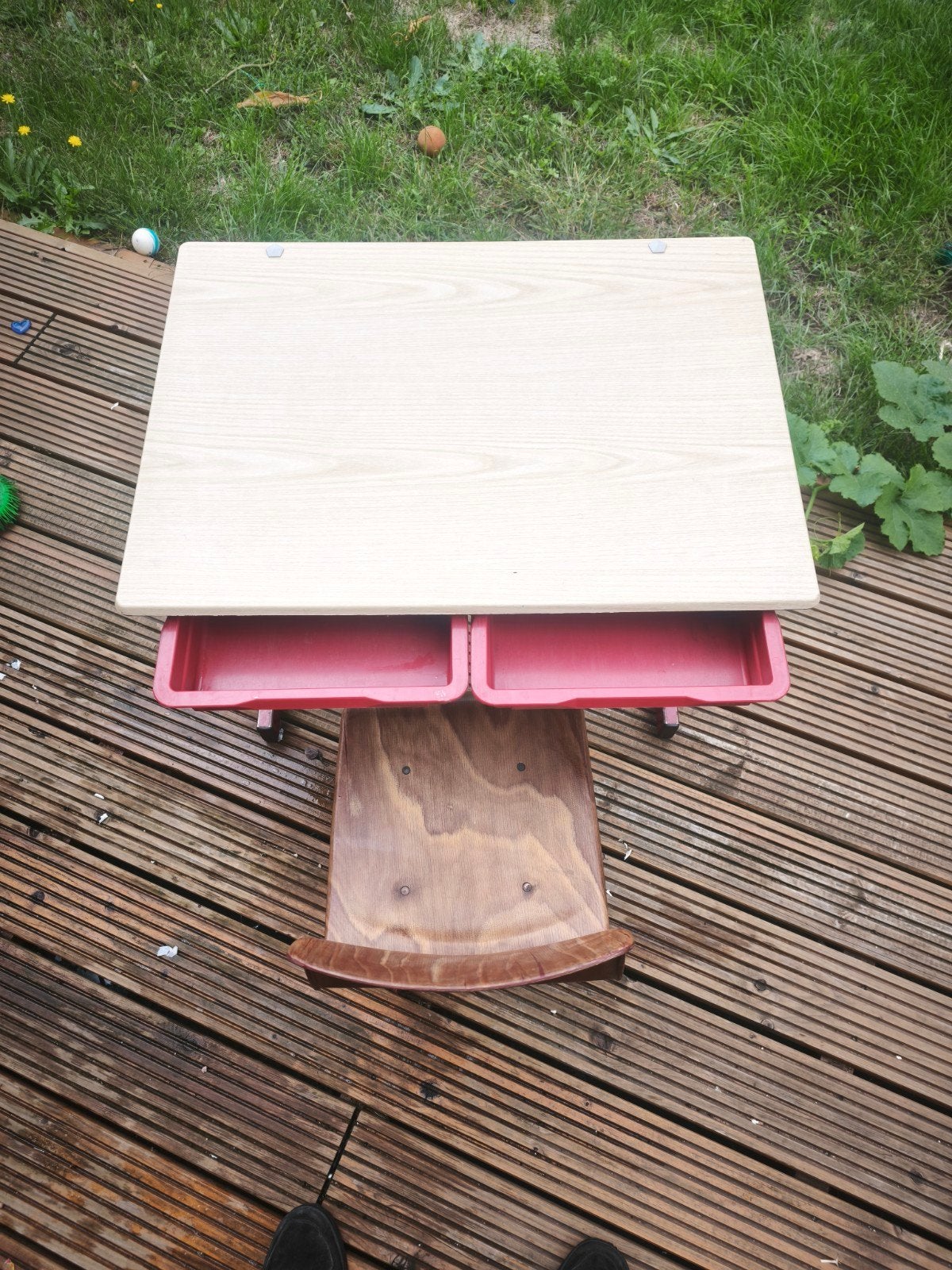 Kinder bureau met stoel, Enlèvement