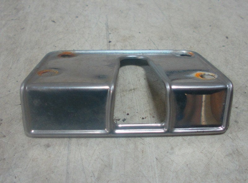 SERRURE DE PORTE GAUCHE slot afwerking Maserati Bi-turbo, Taurusavenue 1
2132 LS  Hoofddorp, NL, Webaccessibility@stellantis.com