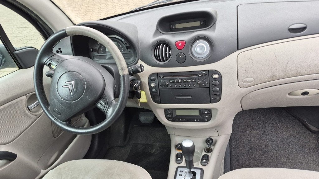 Citroën C3 1.4Benz Bj2003 137000 km HOMOLOGUÉ AUTOMATIQU, Autos, Achat, 4 portes, Entreprise, 1386 cm³