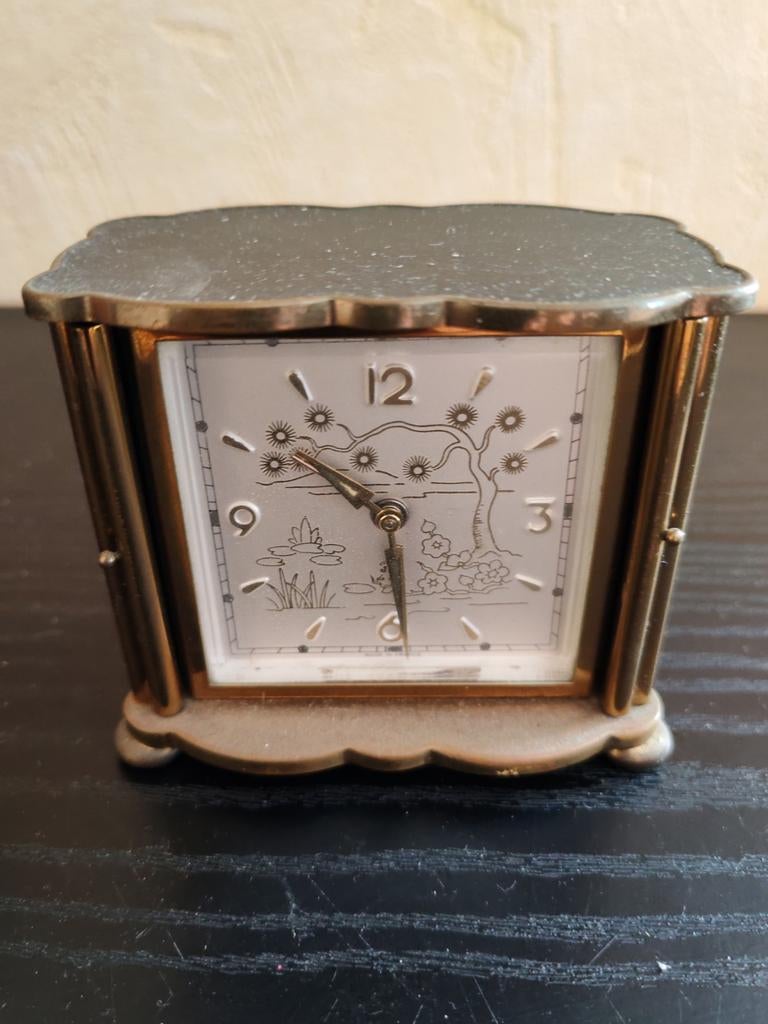 Horloge jaz très décorative, Enlèvement