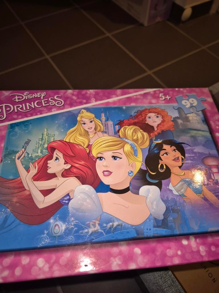 Lot Puzzles, Enlèvement