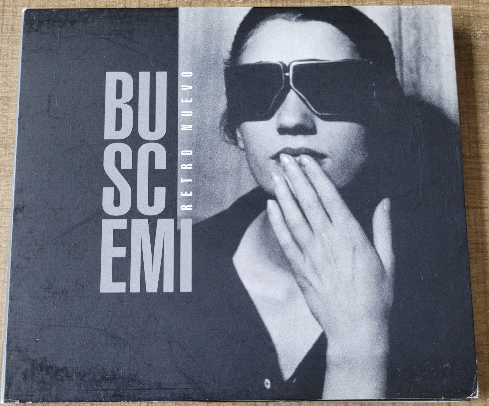 CD-Album Buscemi - Retro Nuevo, Ophalen of Verzenden, Zo goed als nieuw, Ambiënt of Lounge