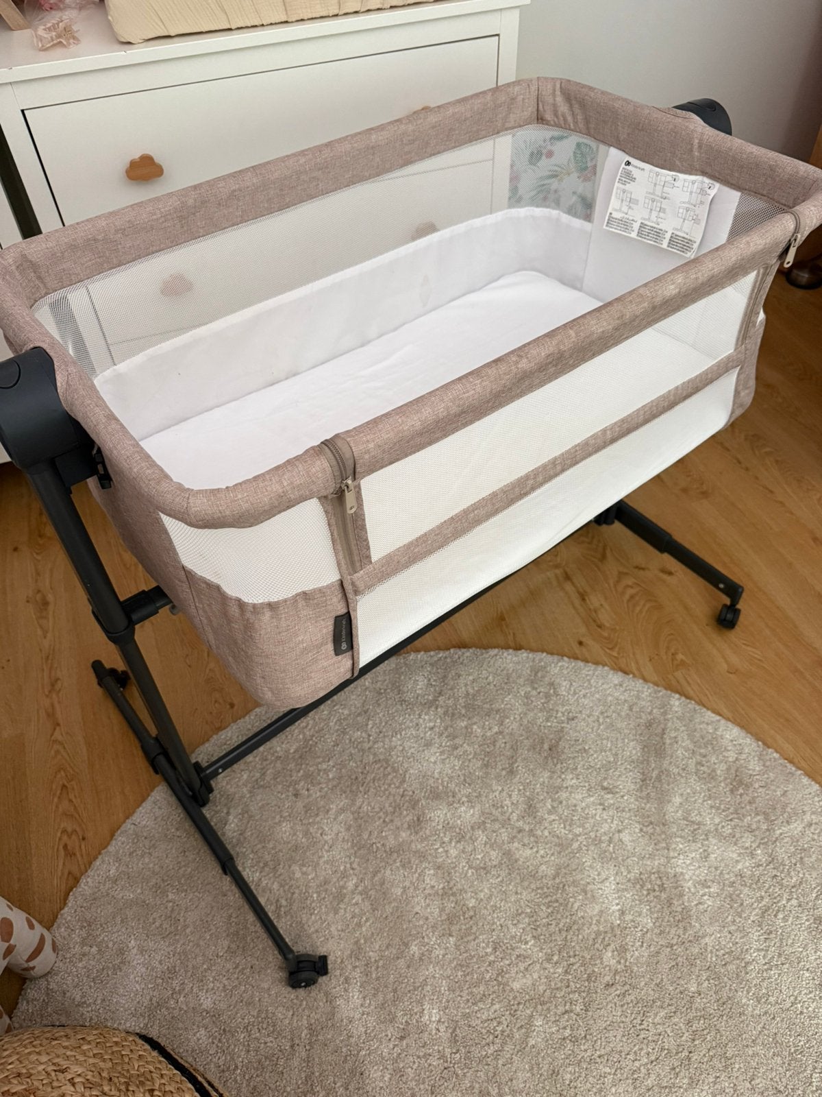 Co-sleeper / Babywieg – verstelbaar & verrijdbaar, Ophalen, Zo goed als nieuw