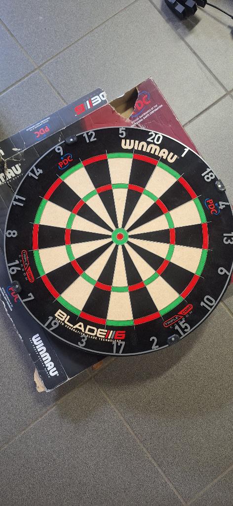Darts, Sport en Fitness, Darts, Ophalen, Nieuw, Dartbord
