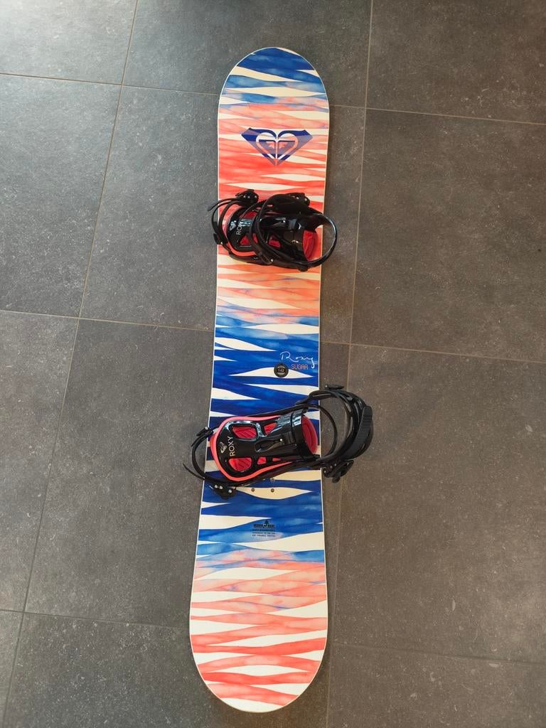 Roxy Sugar snowboard 142 met bindingen, Ophalen, Bindingen