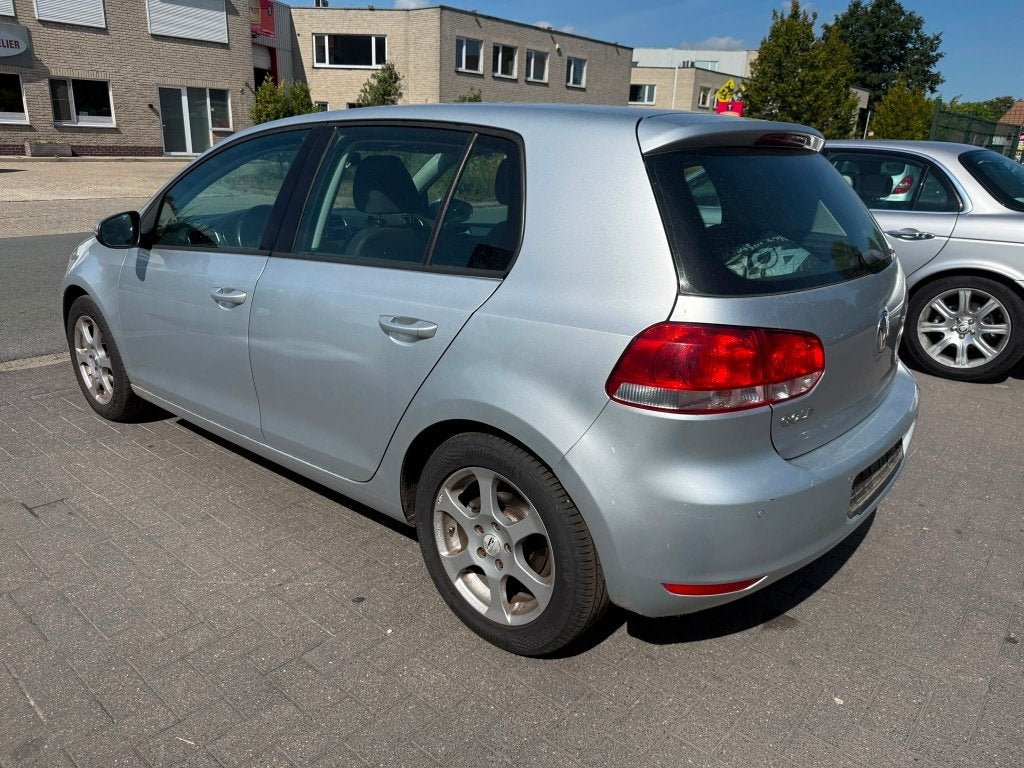 Volkswagen Golf 6 1.4 benzine in 2009 123000 km goede staat, Auto's, Voorwielaandrijving, Euro 5, Stof, Zwart