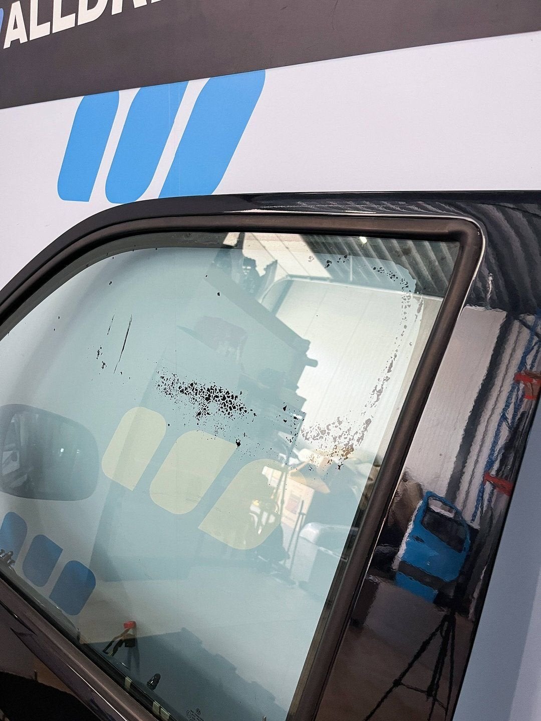 VW Transporter T5 GP Voorportier links zwart LC9X 7LA831055, Gebruikt, -, Deur, -