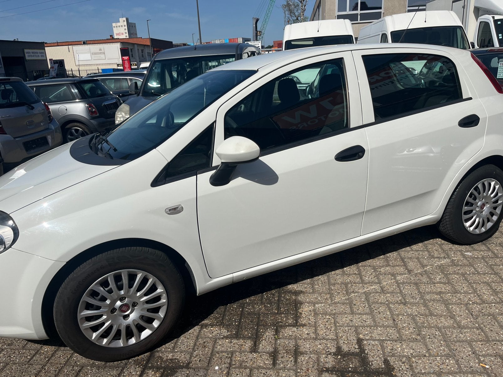 Fiat punto klaar voor inschrijving, Auto's, 4 cilinders, Airconditioning, Wit, 5 deurs