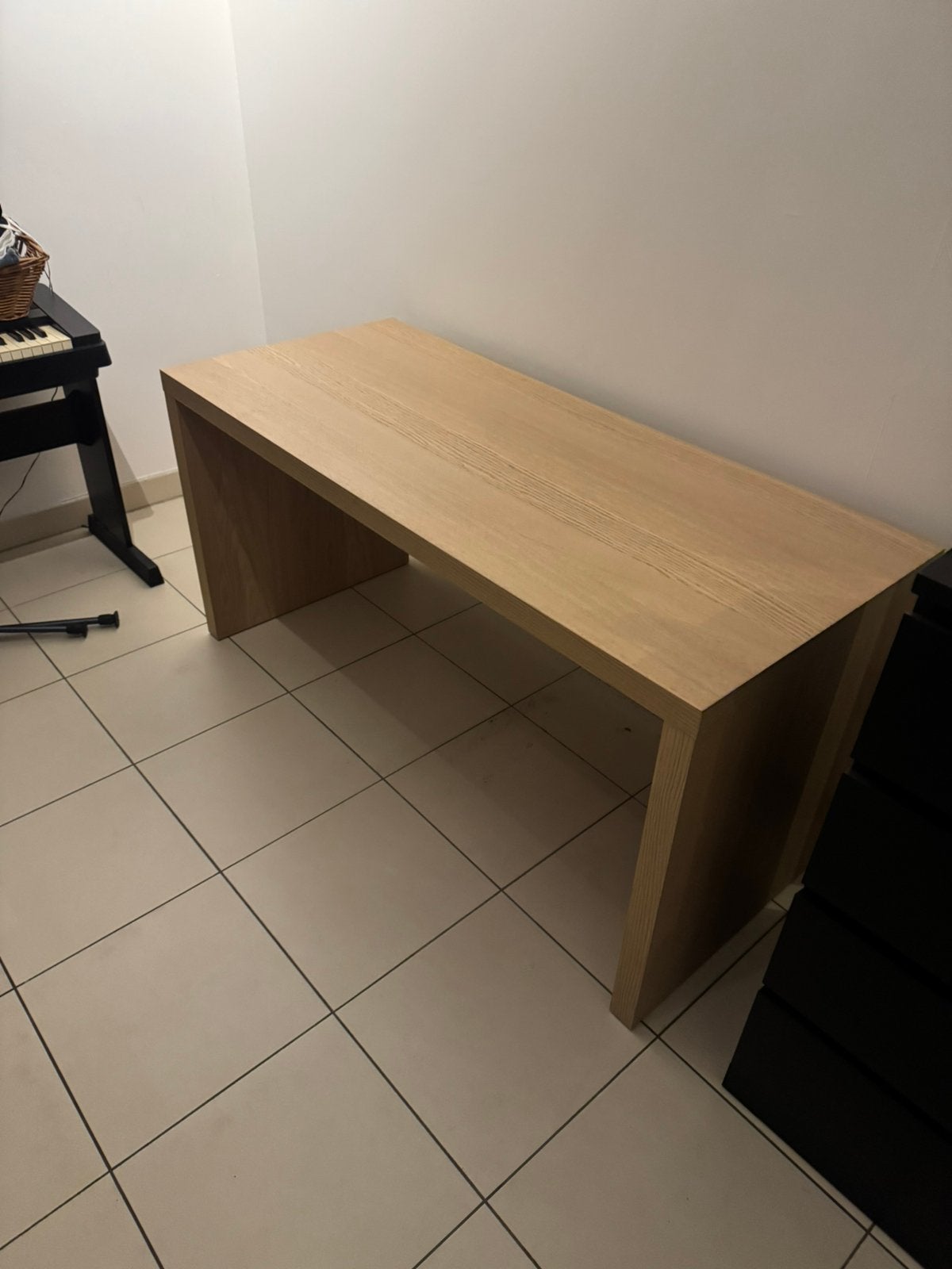 Bureau Malm Ikea, Huis en Inrichting, Ophalen, Zo goed als nieuw, IKEA