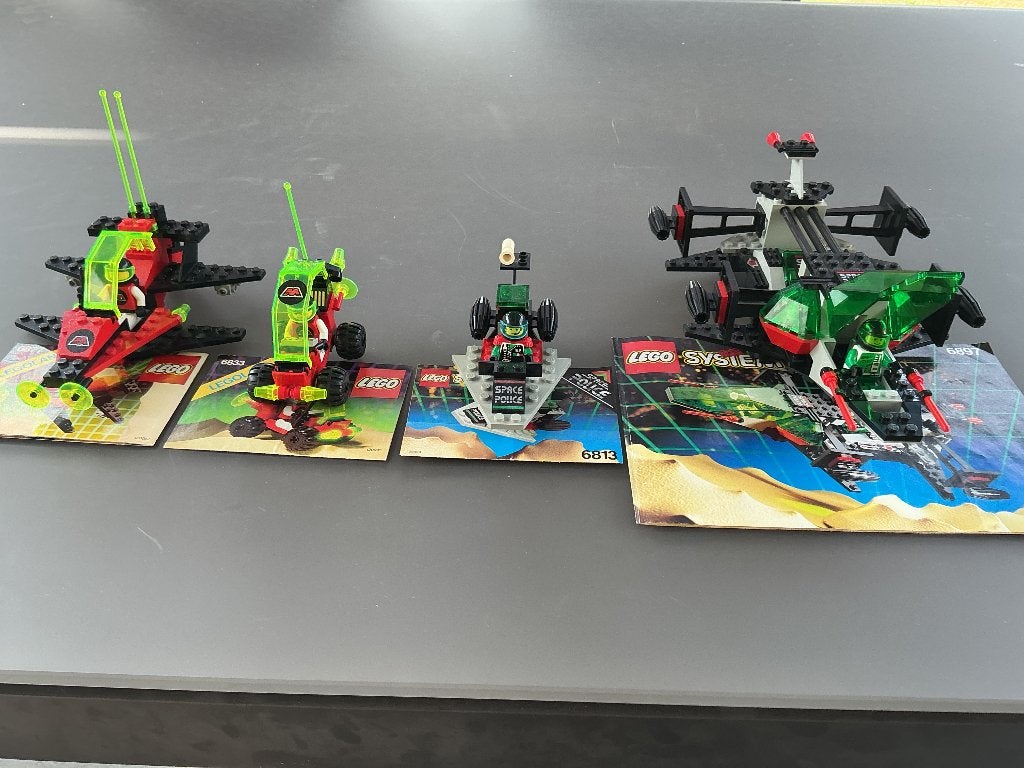 Lego 4 sets Space 6897, 6877, 6813 and 6833, Lego, Ophalen of Verzenden, Zo goed als nieuw, Space