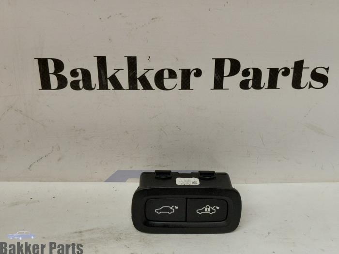 Schakelaar achterklep van een Volvo V60, Gebruikt, -, -, Volvo