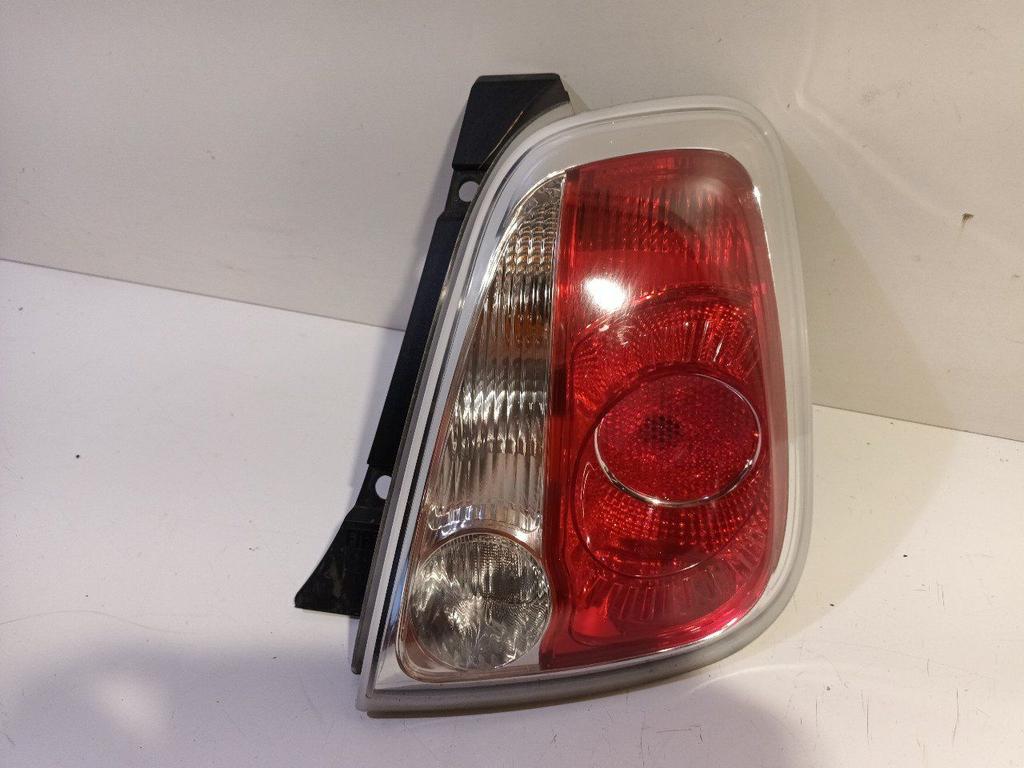 Achterlicht carrosserie rechts Fiat 500, Auto-onderdelen, Verlichting, Fiat, Gebruikt, Herkomst onderdeel bekend, 12 maanden garantie