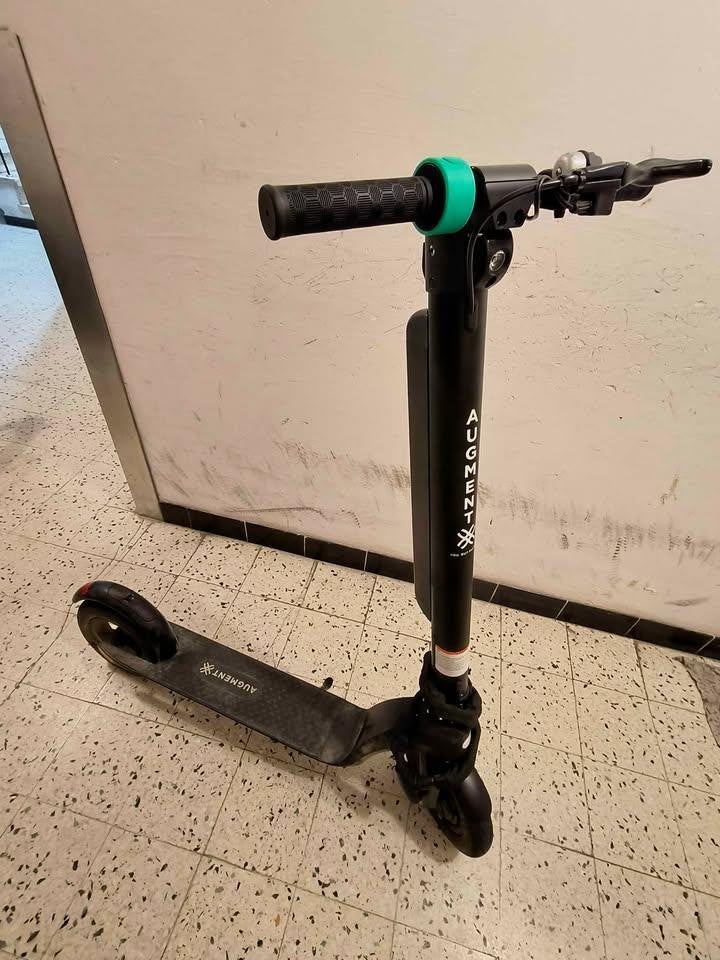Trottinette électrique, Vélos & Vélomoteurs, Enlèvement, Utilisé, Step électrique (E-scooter), Augment