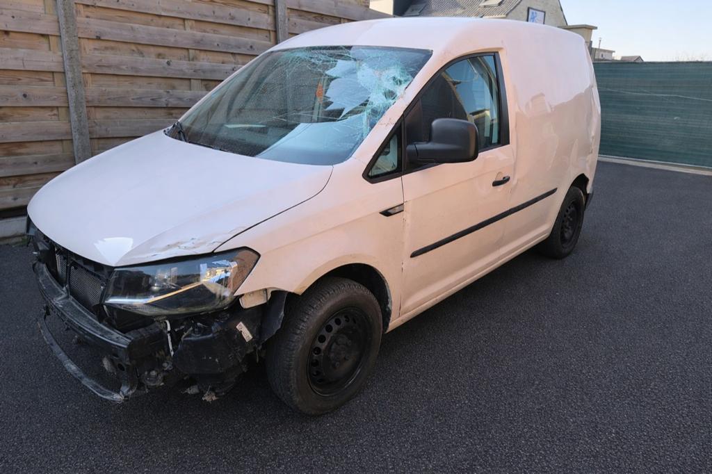 VW caddy accidenté 2l tdi 2019, Autos, Camionnettes & Utilitaires, Particulier, Diesel, Euro 6, Enlèvement