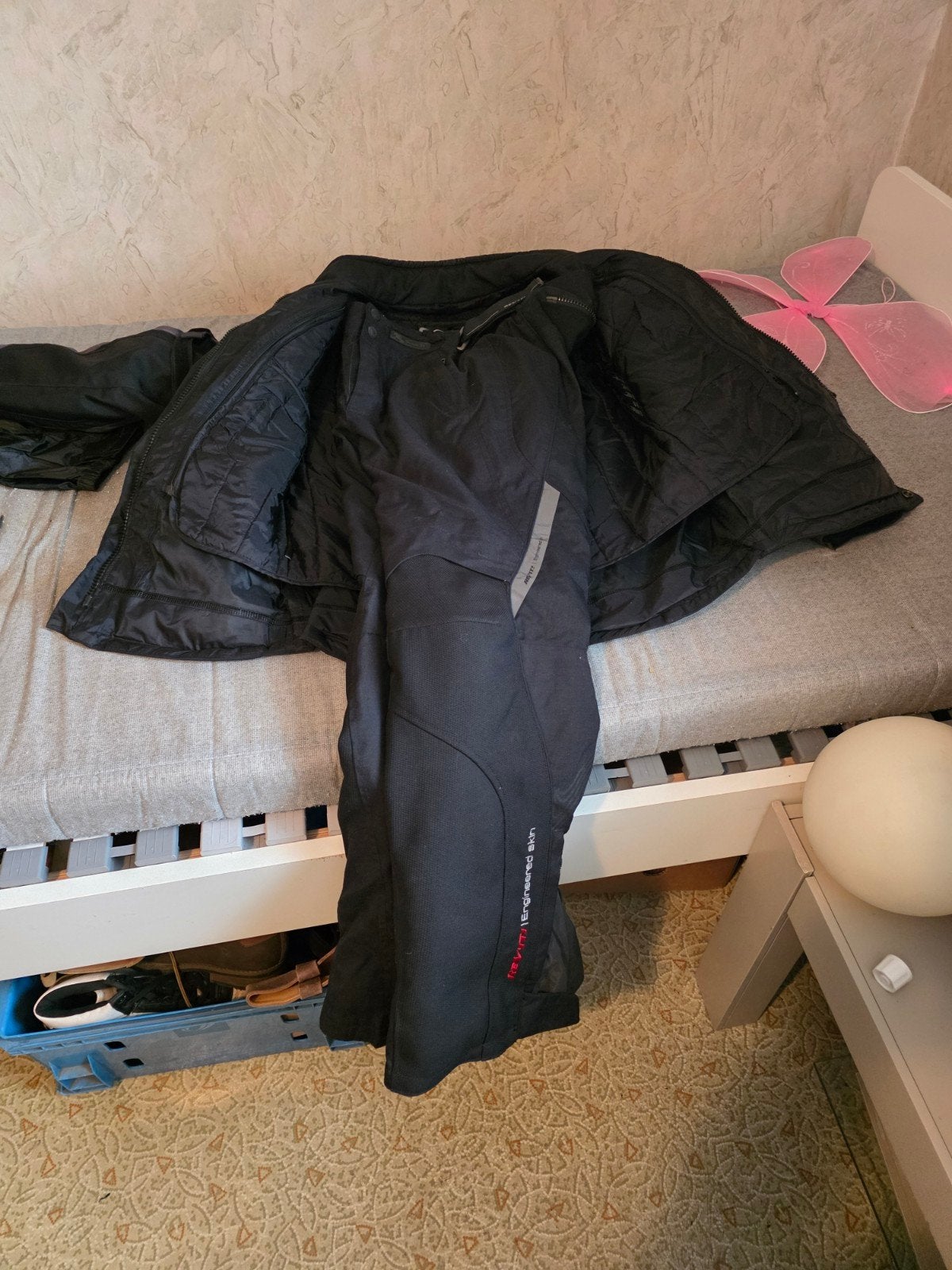 motorkleding, Ophalen