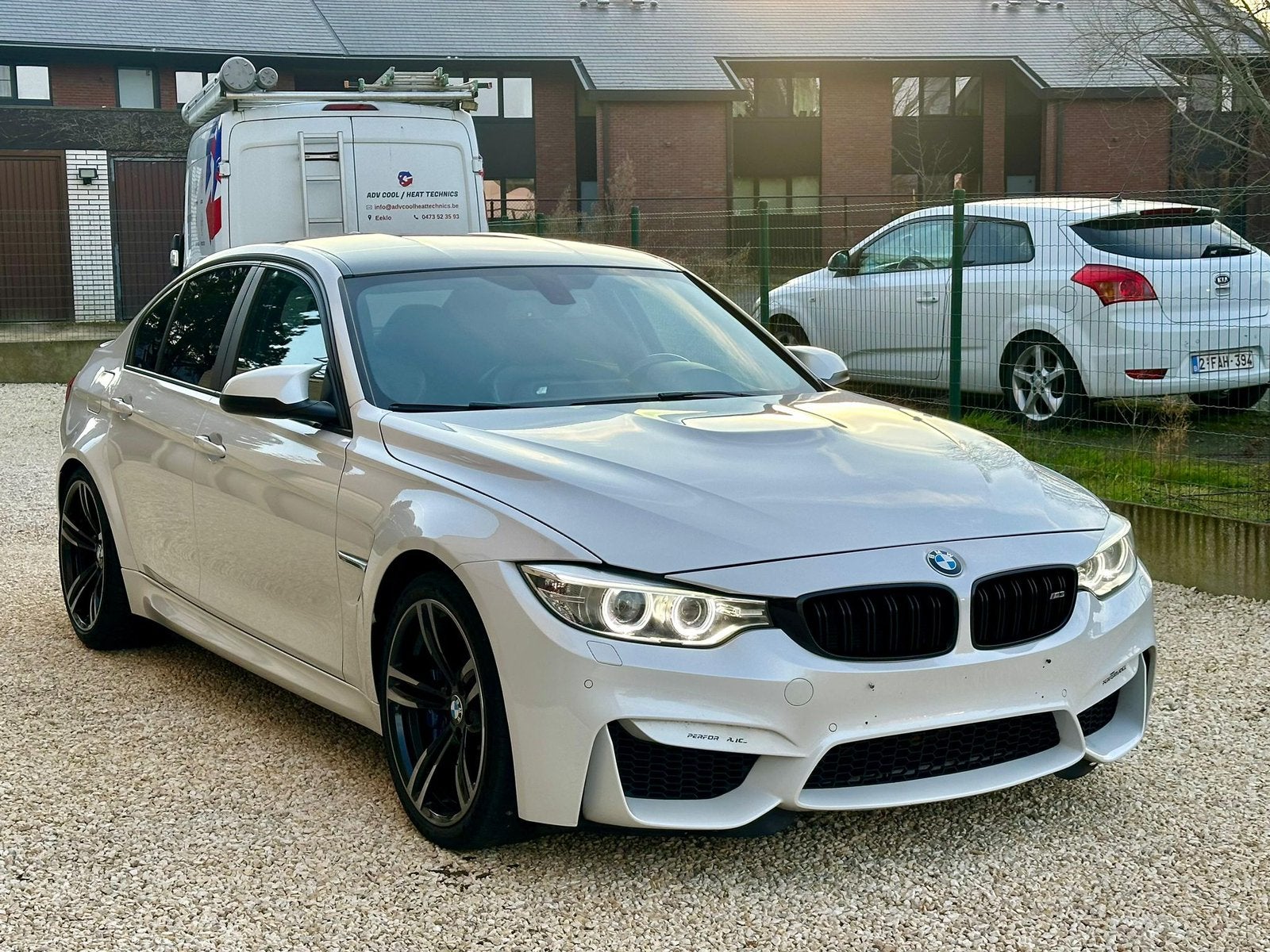 BMW M3 F80 431PK MANUEL CARBON SEATS 2017, Auto's, Achterwielaandrijving, Wit, Leder, 5 deurs