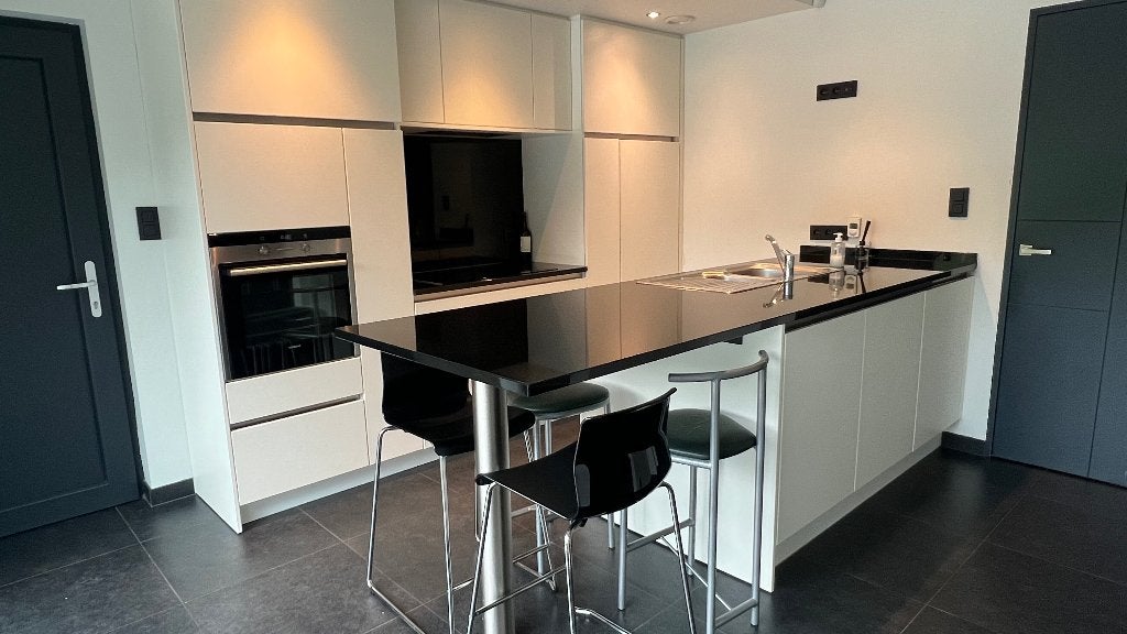 Keuken incl toestellen, Maison & Meubles, Cuisine | Cuisines complètes, Utilisé, Autres types, Composite, Sans poignée, Avec îlot