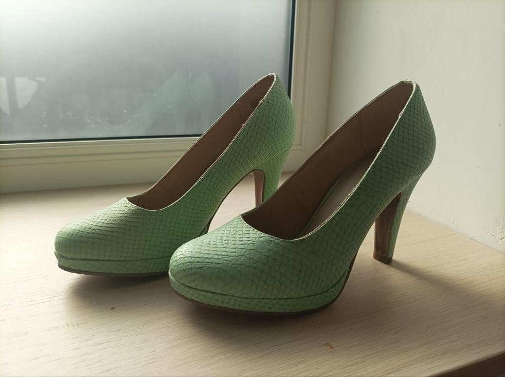 Tamaris pumps maat 37 groen, Pumps, Zo goed als nieuw, Groen, Ophalen