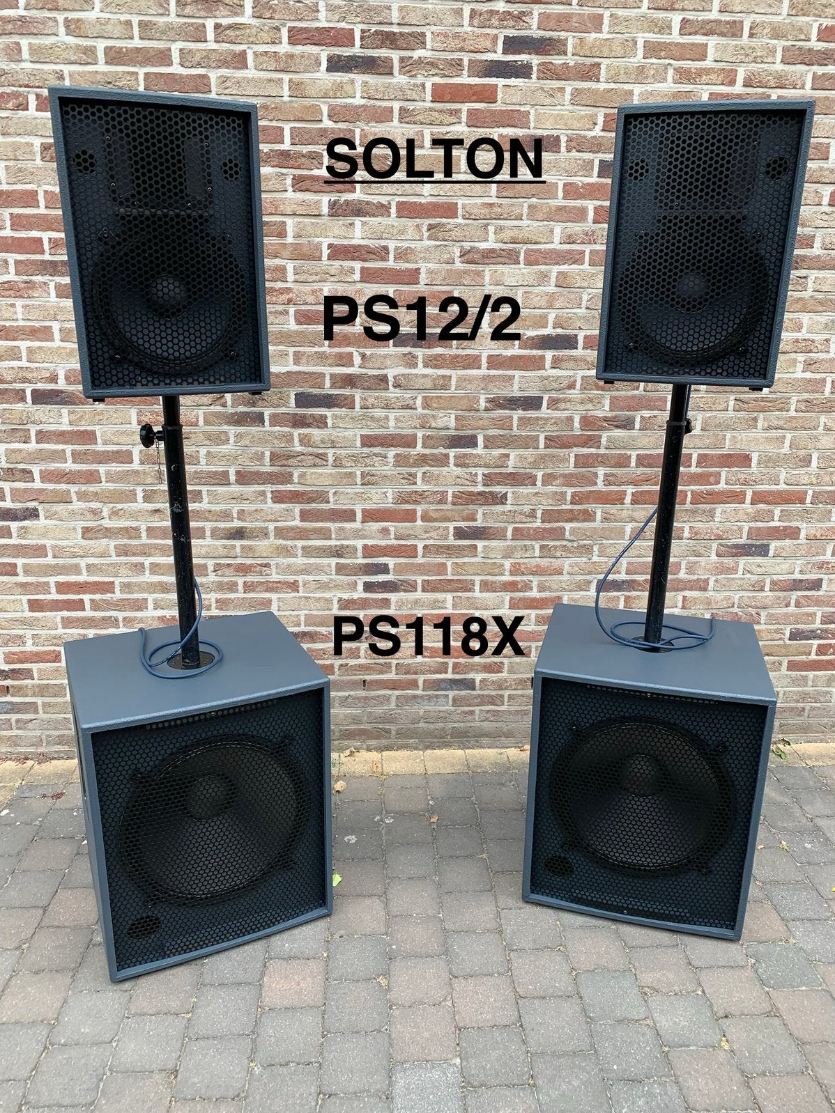 PUNTGAVE PA SPEAKERSET SOLTON PS118X + PS12/2, Ophalen, Zo goed als nieuw, 500 tot 1000 watt, P.A.