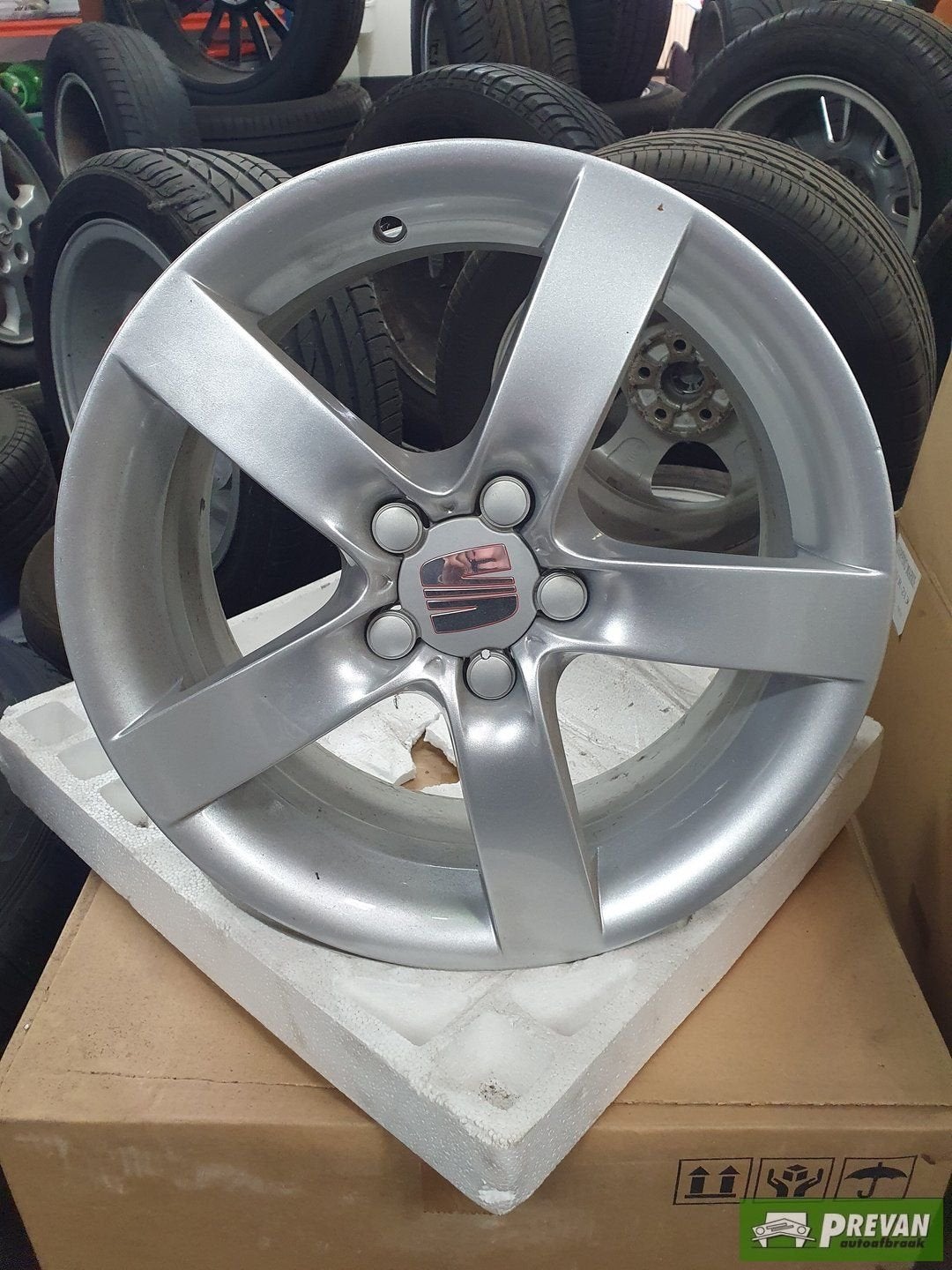 SEAT Ibiza 6J Lichtmetalen velg 5 Spaaks, Véhicule de tourisme, -, Utilisé, -