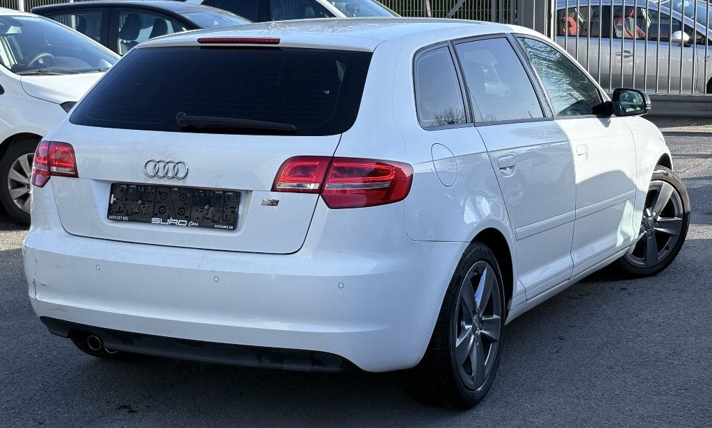 | Audi A3 S Line | 1.4 Benzine | 2010.11 | 178.000 km"s, Auto's, Audi, Voorwielaandrijving, Dealer onderhouden, Wit, Leder