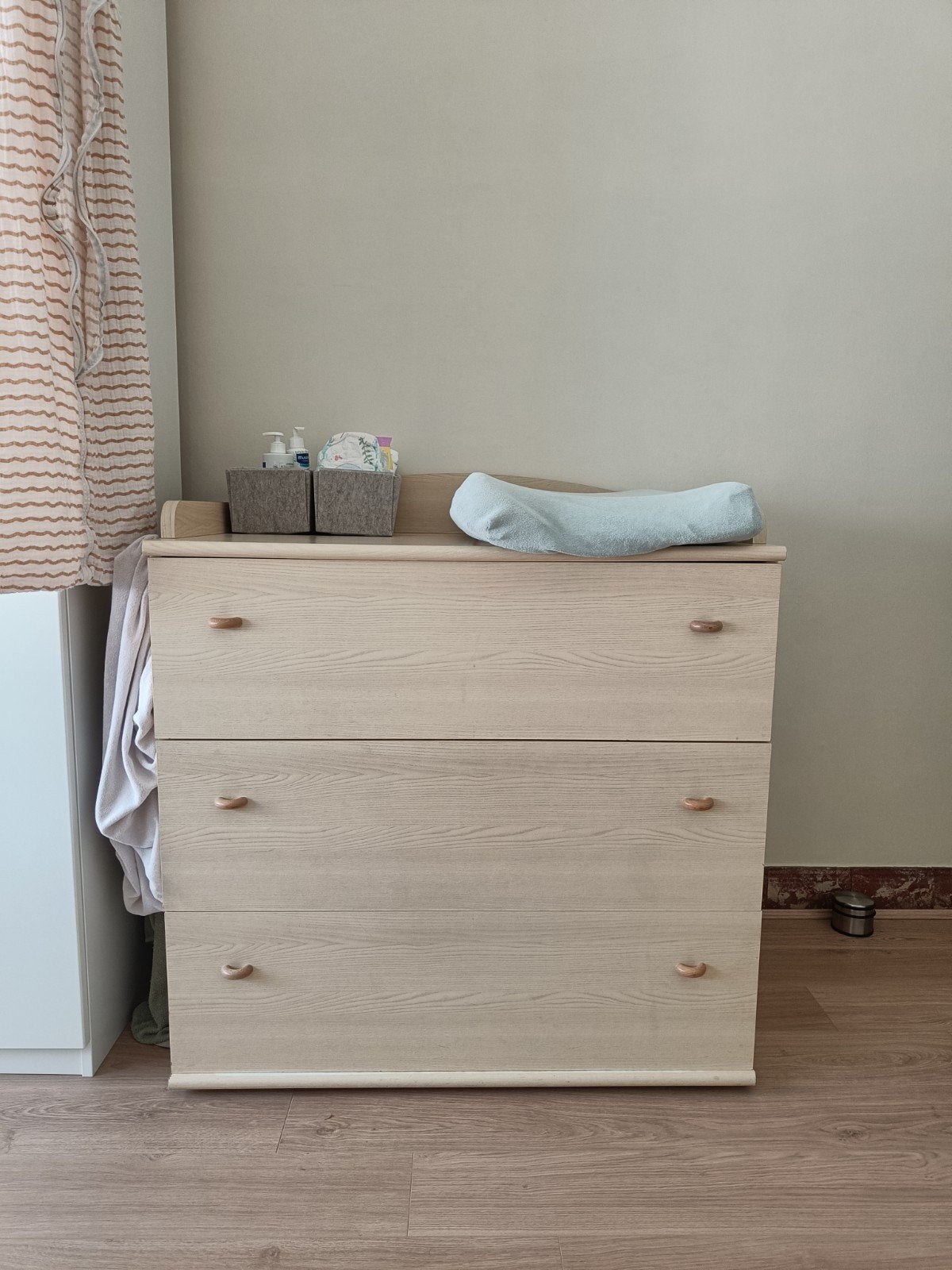 Armoire d'allaitement à 3 tiroirs, Enfants & Bébés, 90 à 105 cm, Enlèvement, Utilisé, 50 à 70 cm