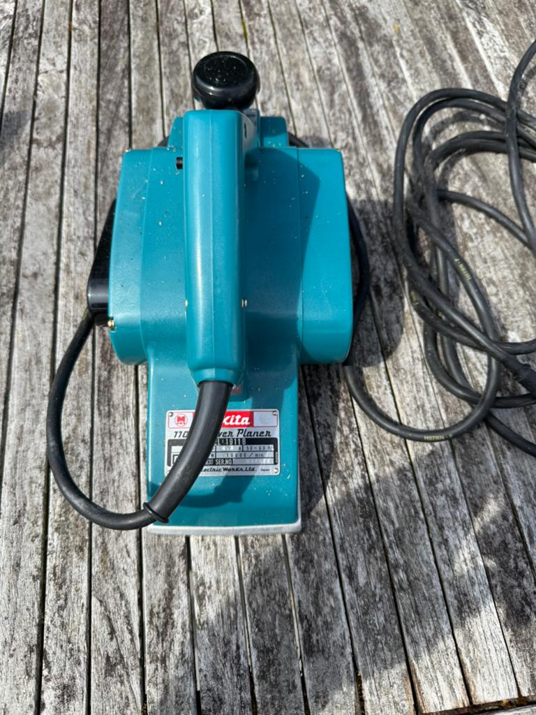 Makita schaafmachine, Doe-het-zelf en Bouw, Schaafmachines, Ophalen, Gebruikt, Elektrisch