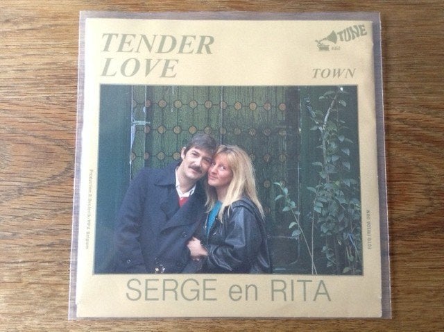 single serge en rita, Cd's en Dvd's, 7 inch, Ophalen of Verzenden, Beschermende buitenhoes, Nederlandstalig