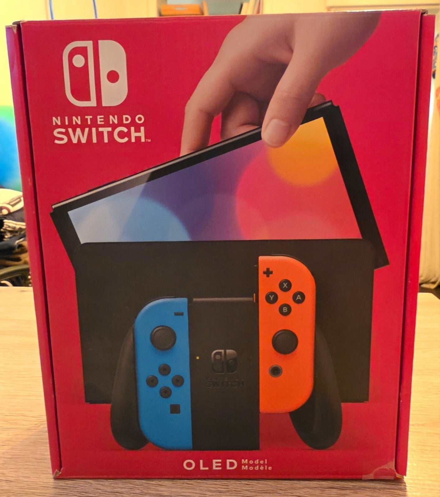 Nintendo Switch OLED (Rood/Blauw)COMPLEET IN DOOS + Garantie, Games en Spelcomputers, Spelcomputers | Nintendo Switch, Zo goed als nieuw